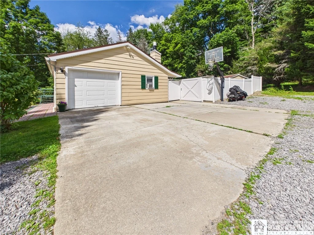 Photo of 1117 Old Rock City Road