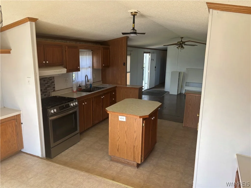 Photo of 1256 Ridgewood Drive