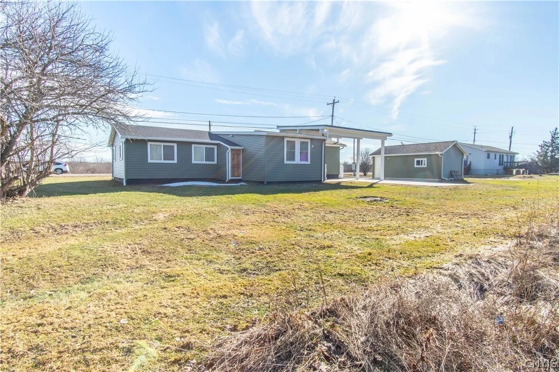 Photo of 17079 May Irwin Road