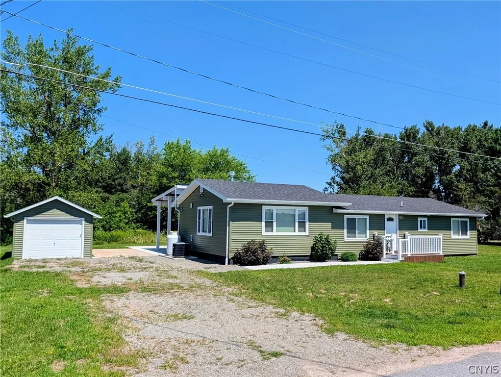 Photo of 17079 May Irwin Road