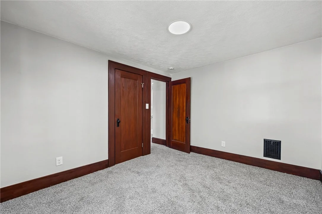Photo of 264 Alpine Road