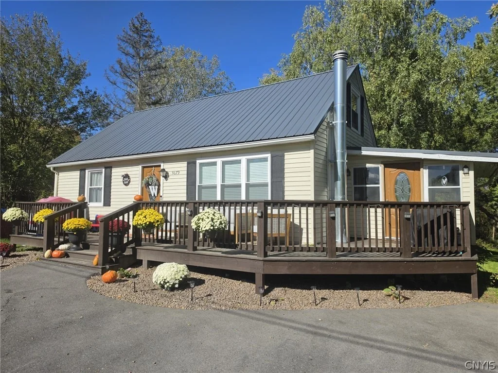 Photo of 3679 Brutus Road