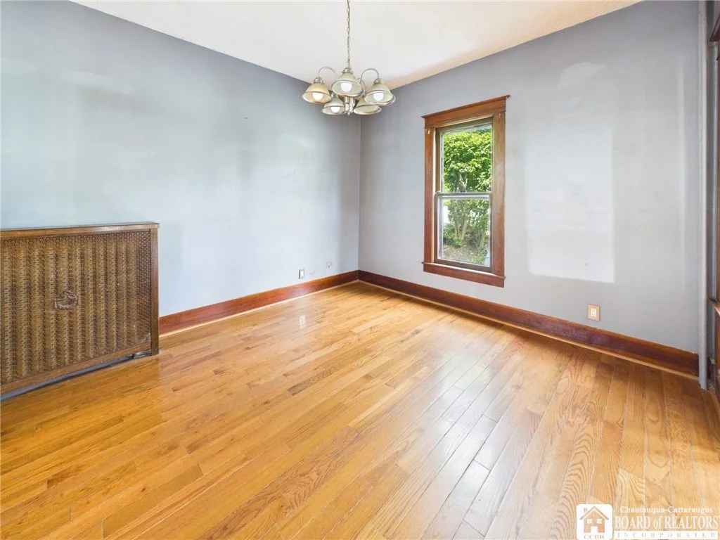Photo of 119 N 4th Street