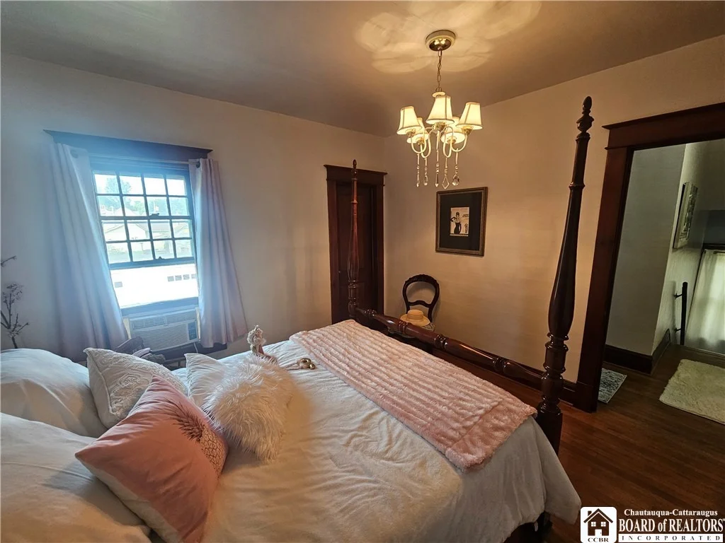 Photo of 115 N 10th Street