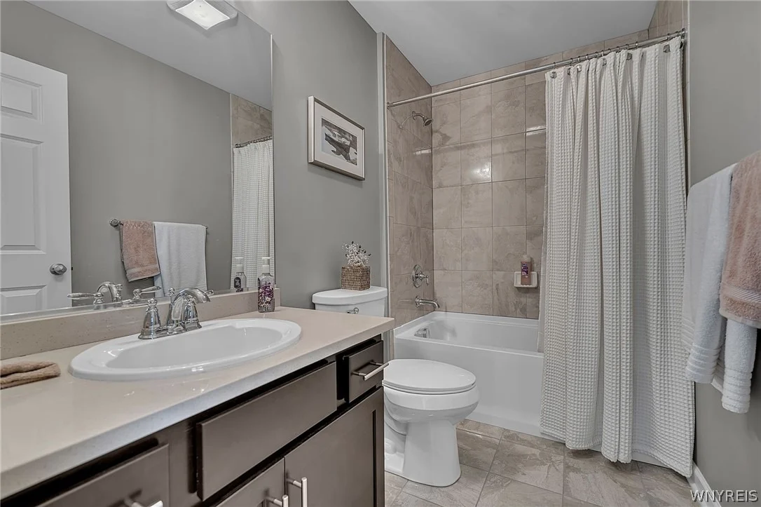 Photo of 5345 Glenview Drive
