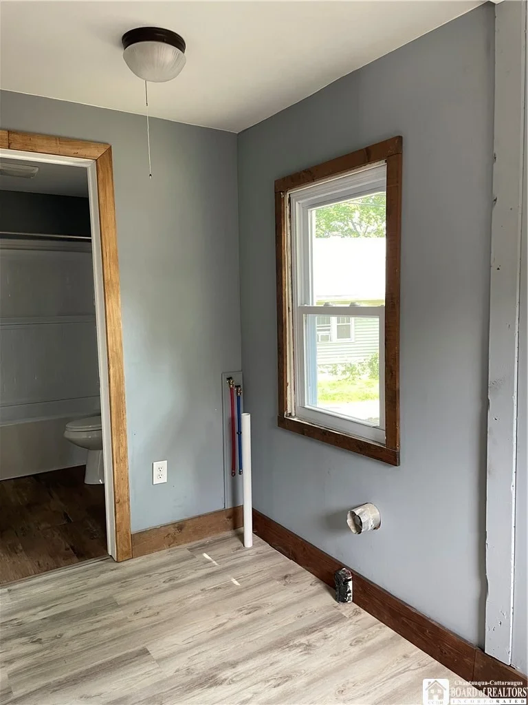Photo of 57 Mapleshade Avenue