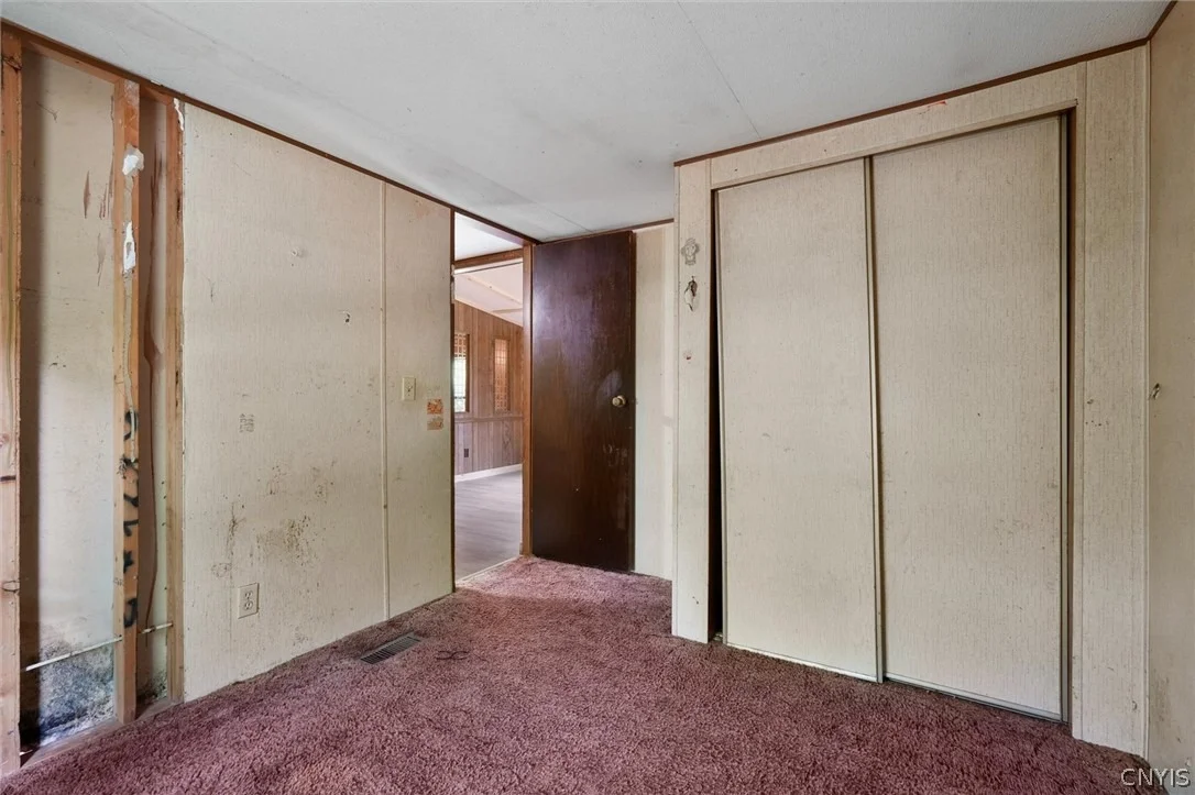 Photo of 8442 Halstead Road