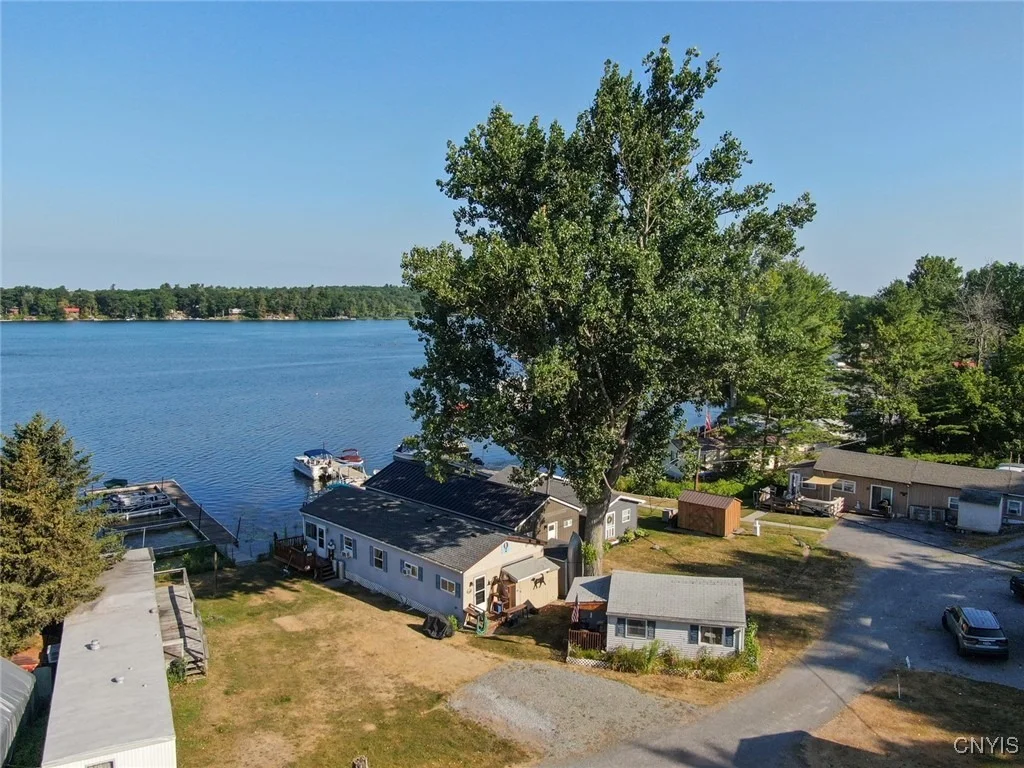 Photo of 211 Dillon Point Road