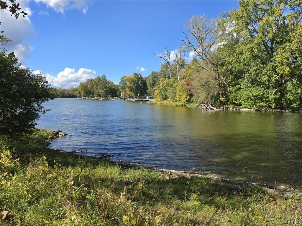 Photo of 1041 Old State Route 31