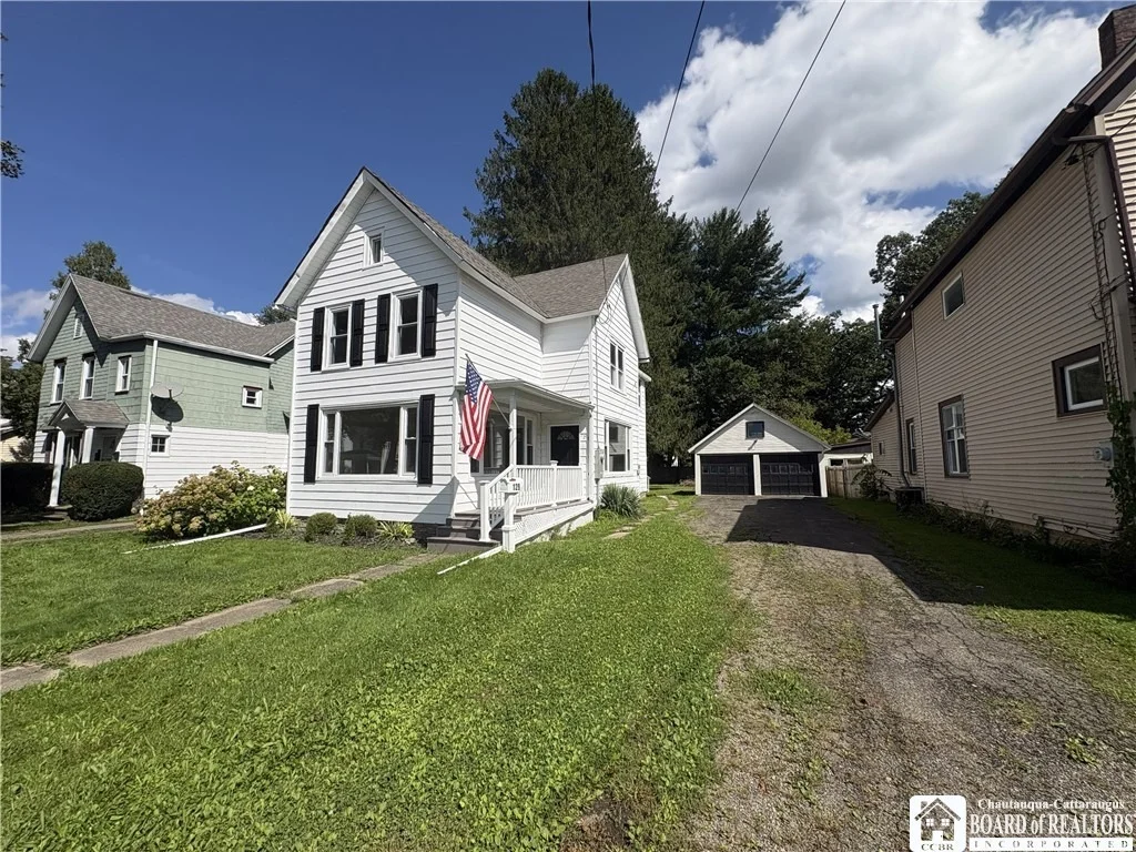 Photo of 129 S 11th Street