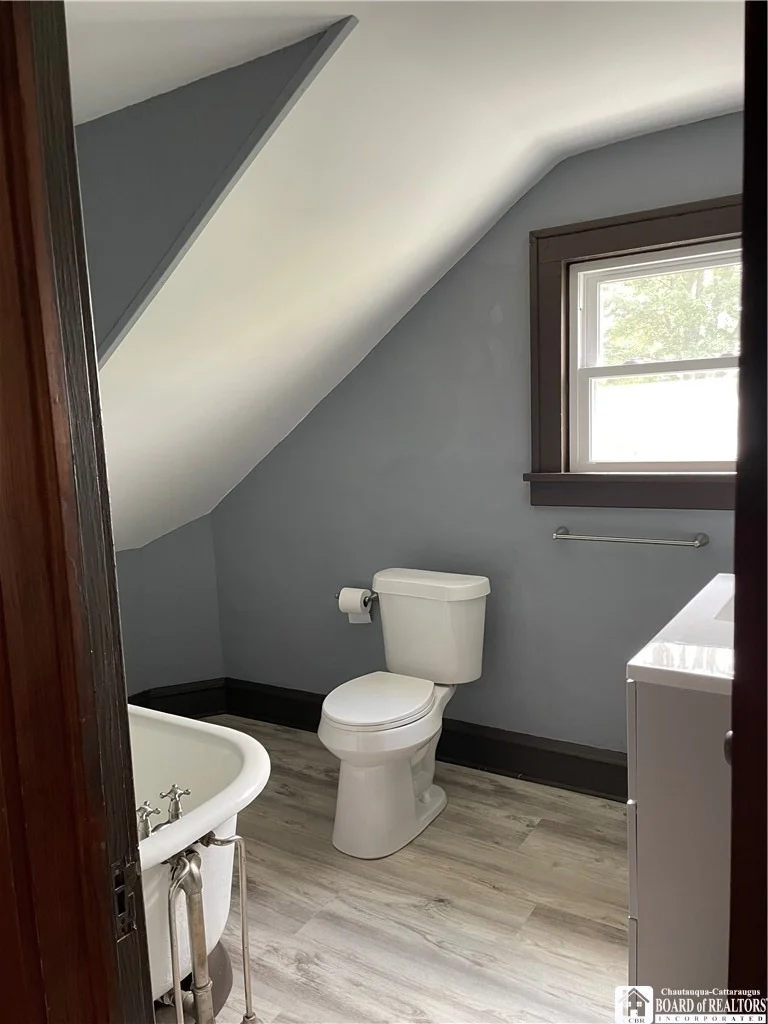 Photo of 57 Mapleshade Avenue