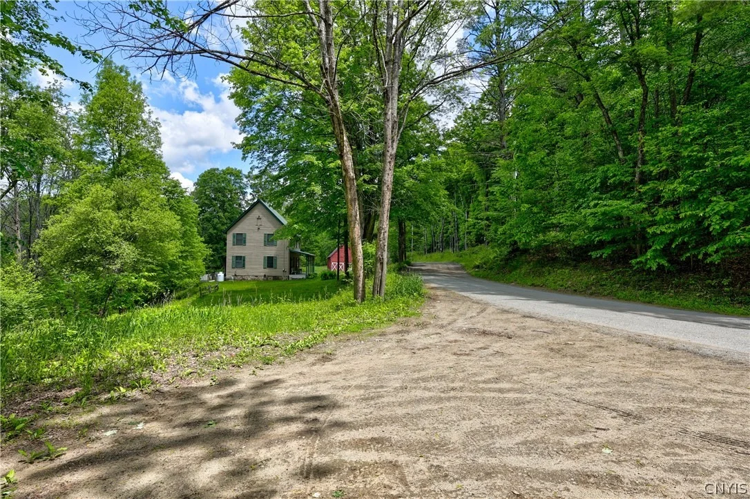 Photo of 891 River Road