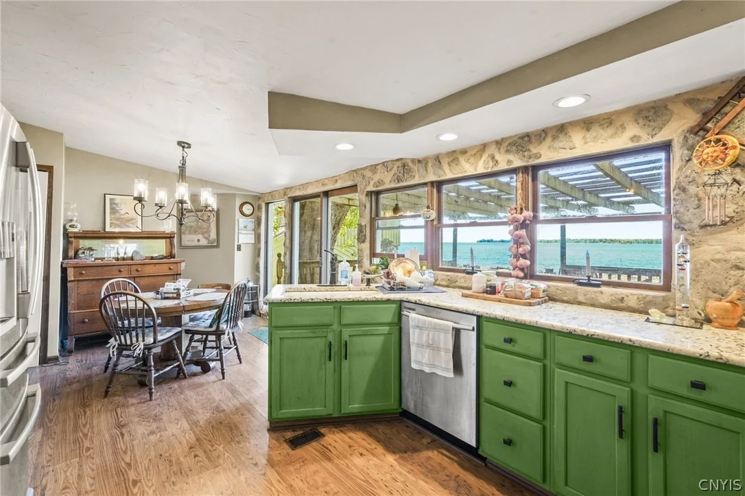 Photo of 11327 Rays Bay Rd