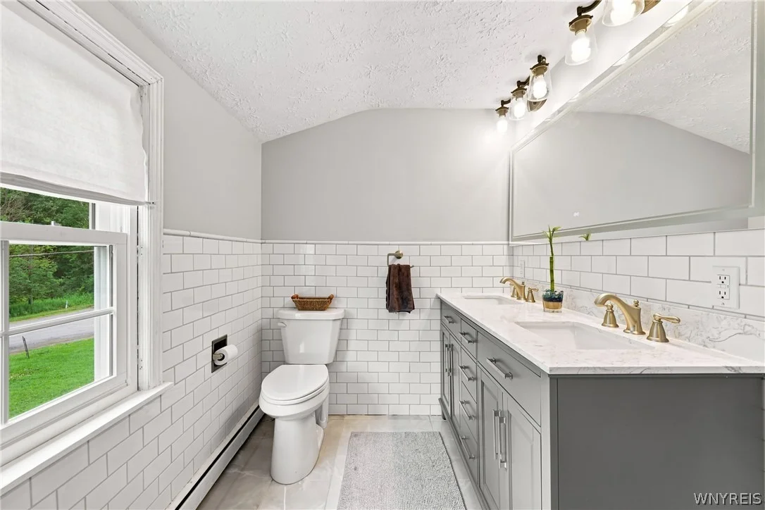 Photo of 8894 Woodview Drive
