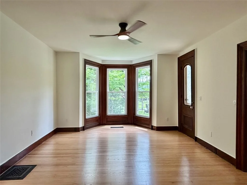Photo of 82 West Street