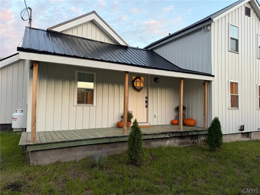 Photo of 392 Albion Cross Road