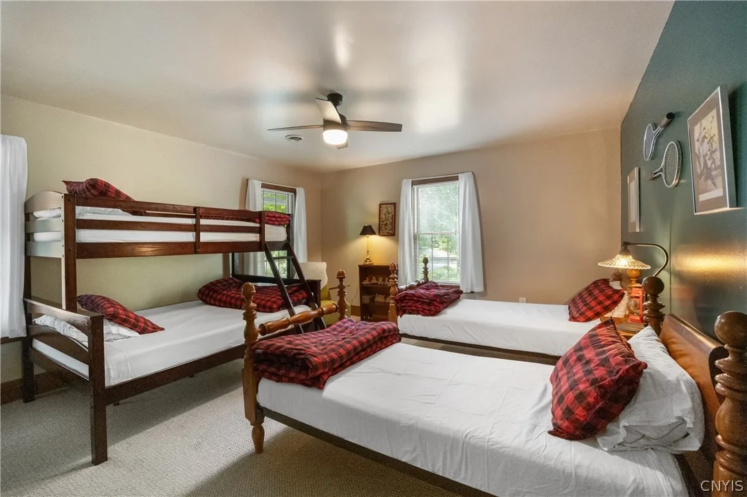 Photo of 891 River Road