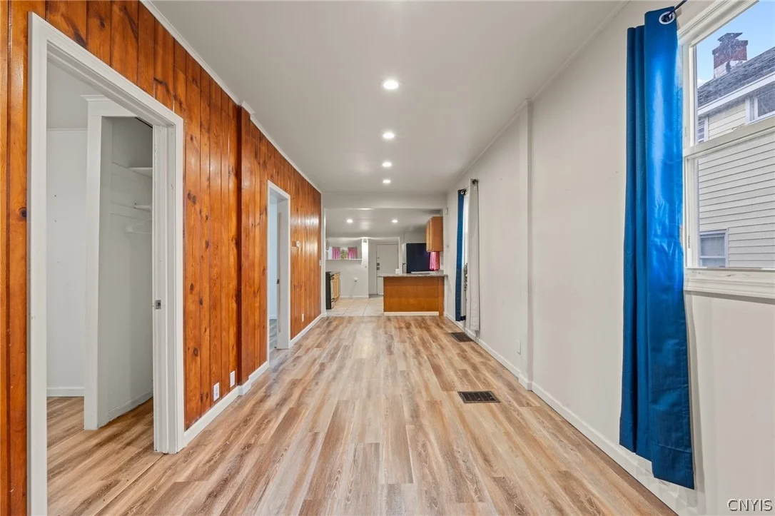 Photo of 1522 Valley Drive