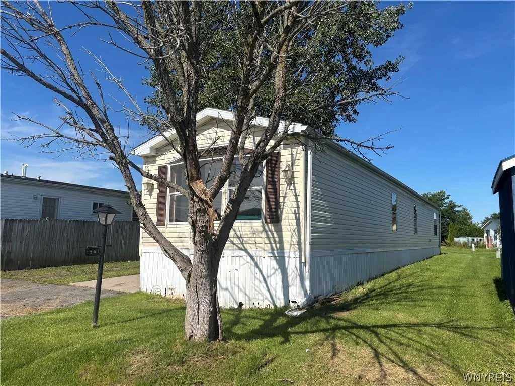 Photo of 1256 Ridgewood Drive