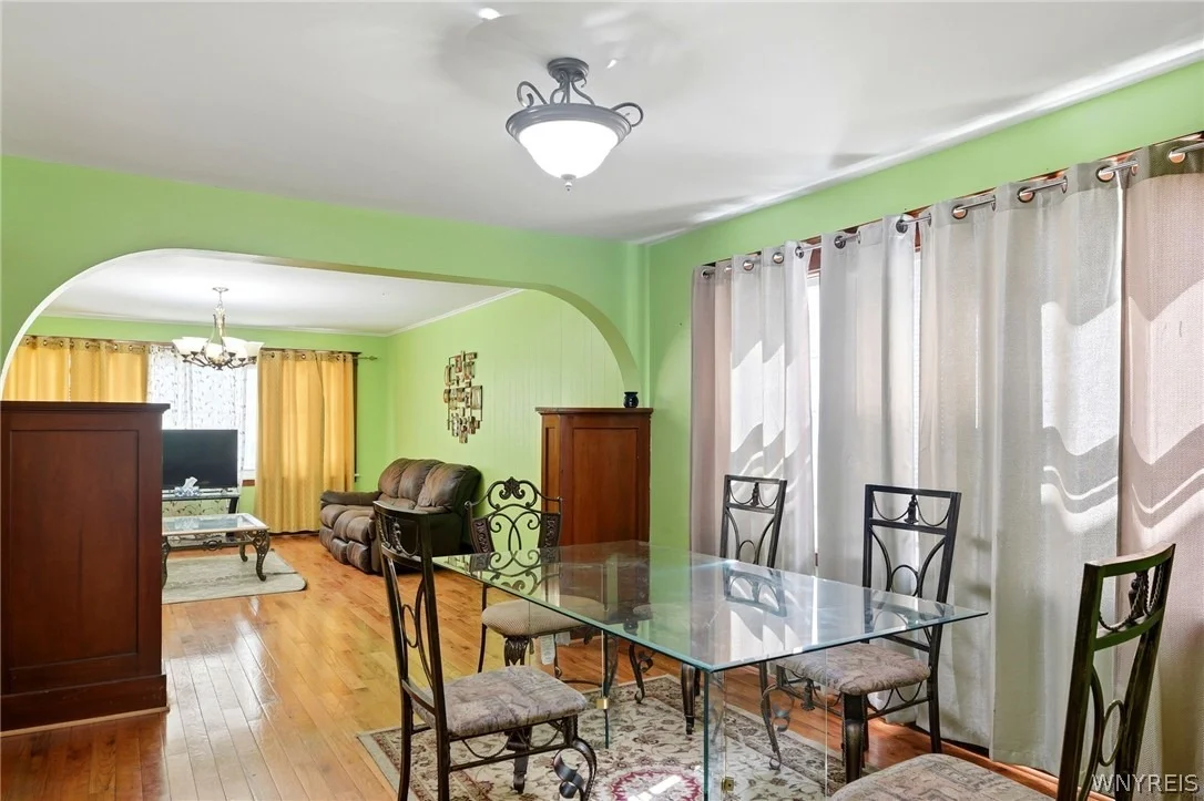 Photo of 434 Highgate Avenue