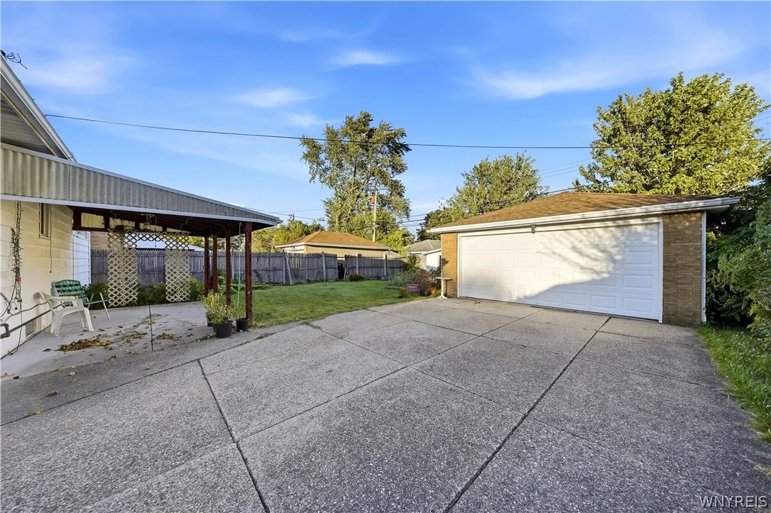 Photo of 87 Carmen Road