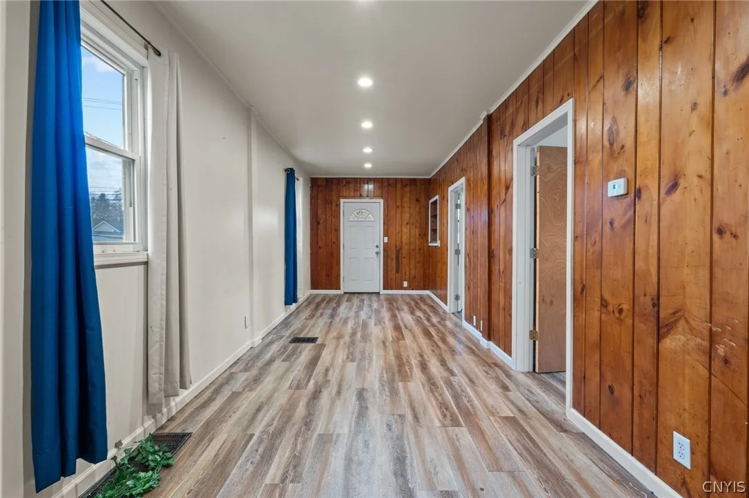 Photo of 1522 Valley Drive