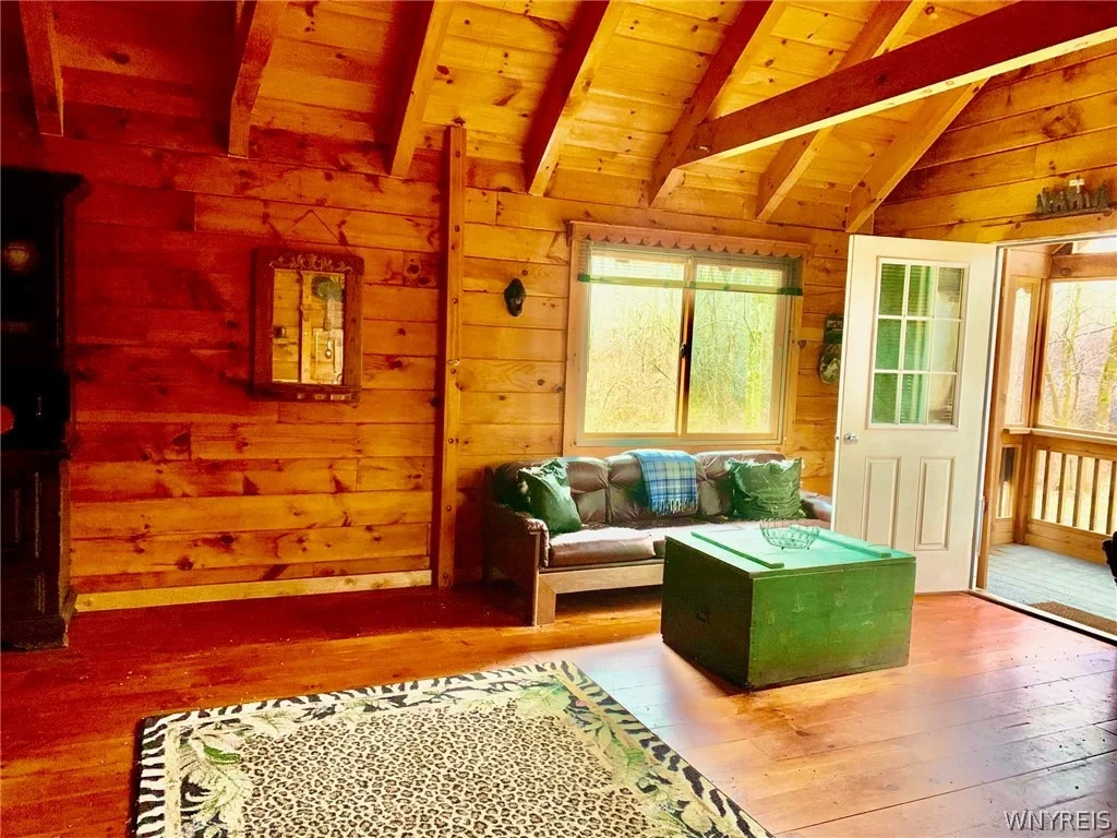 Photo of 330 Cummings Road