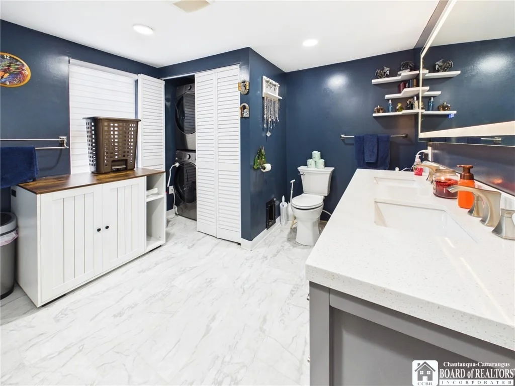 Photo of 212 N 6th Street