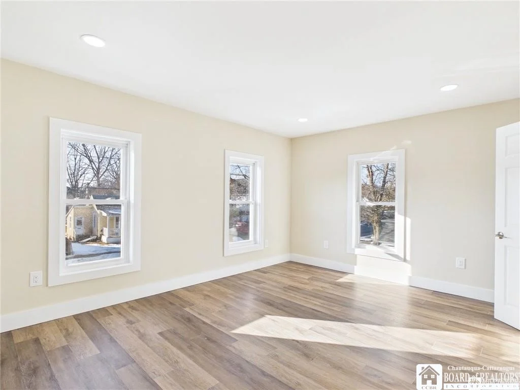Photo of 129 S 11th Street