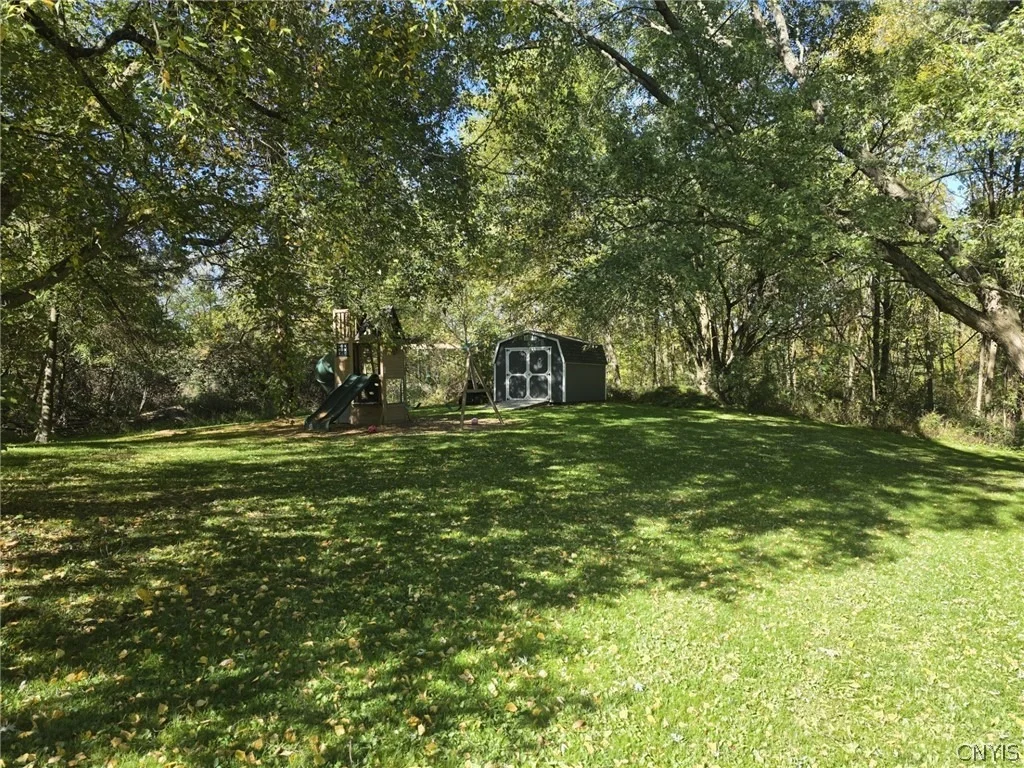 Photo of 3679 Brutus Road