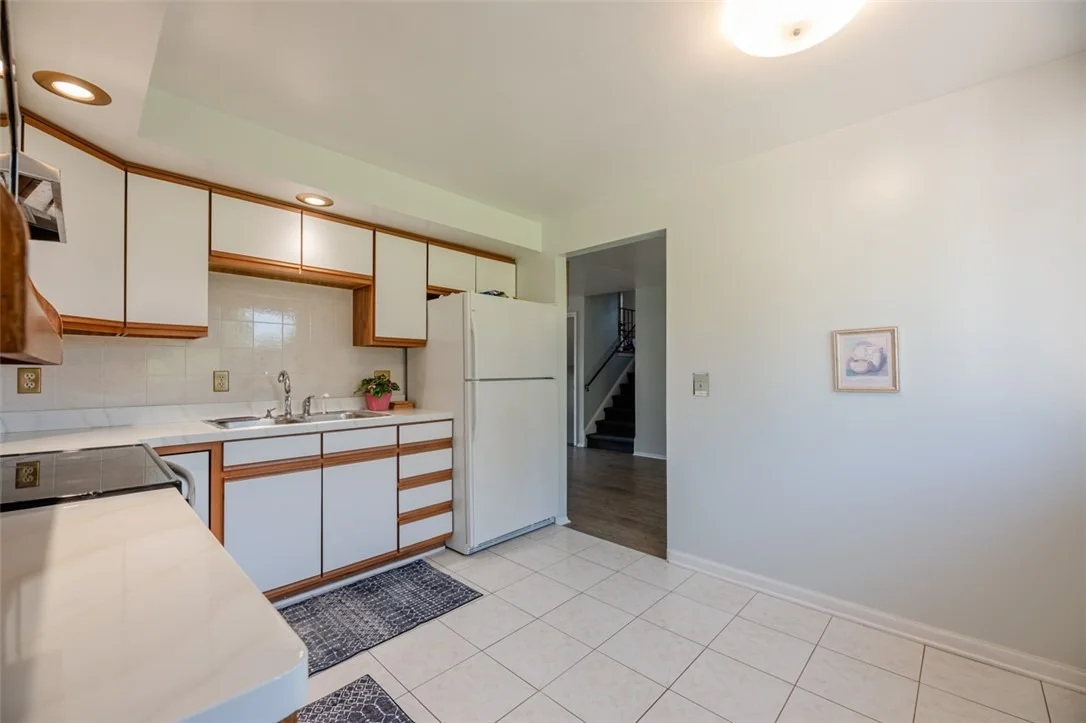 Photo of 585 Meadowbriar Road
