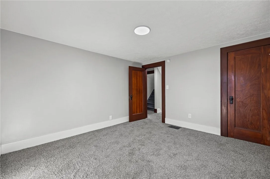 Photo of 264 Alpine Road