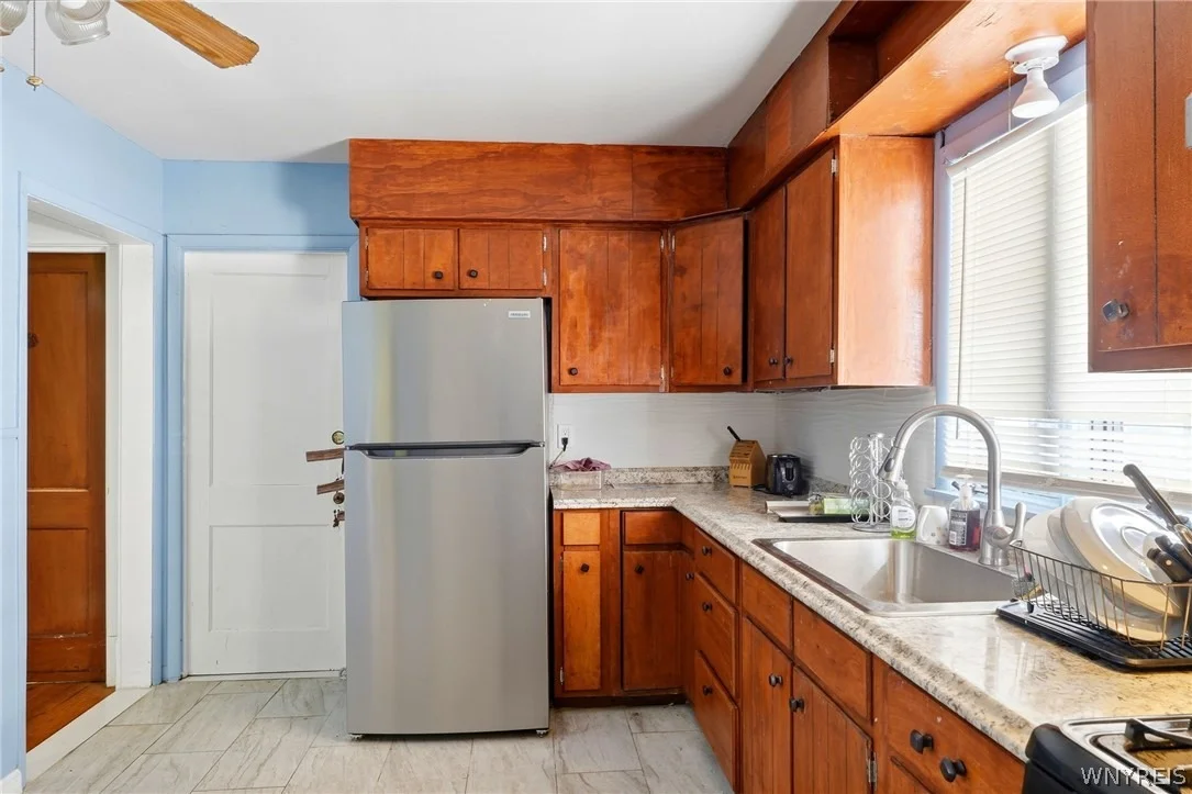 Photo of 434 Highgate Avenue