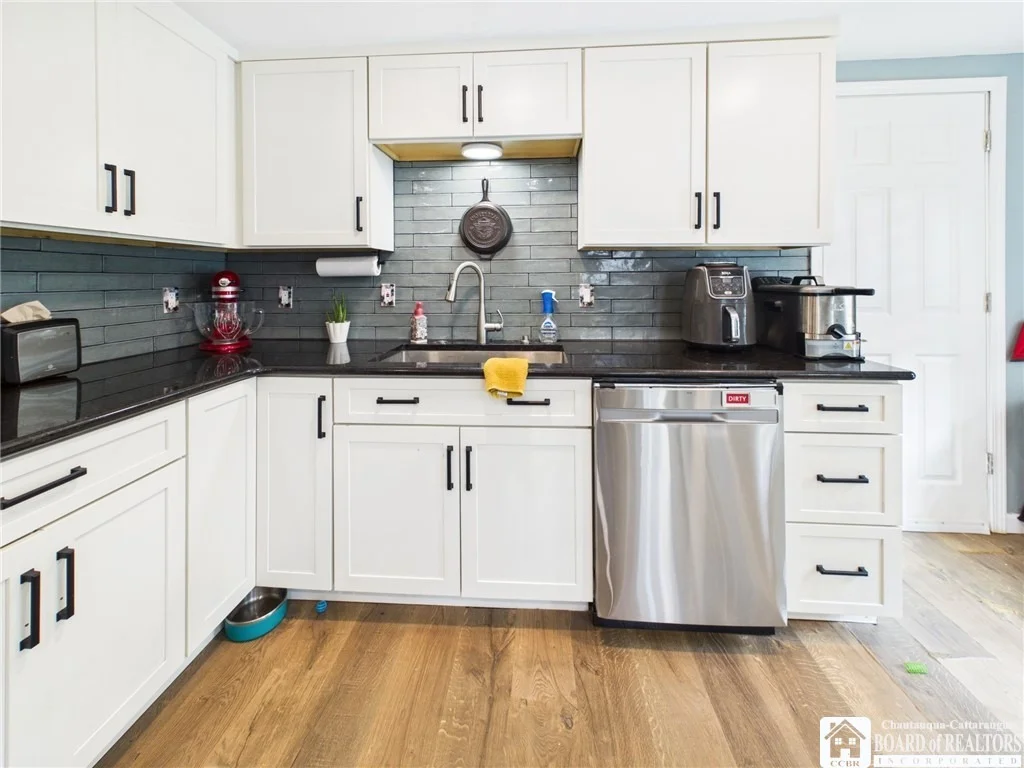 Photo of 212 N 6th Street