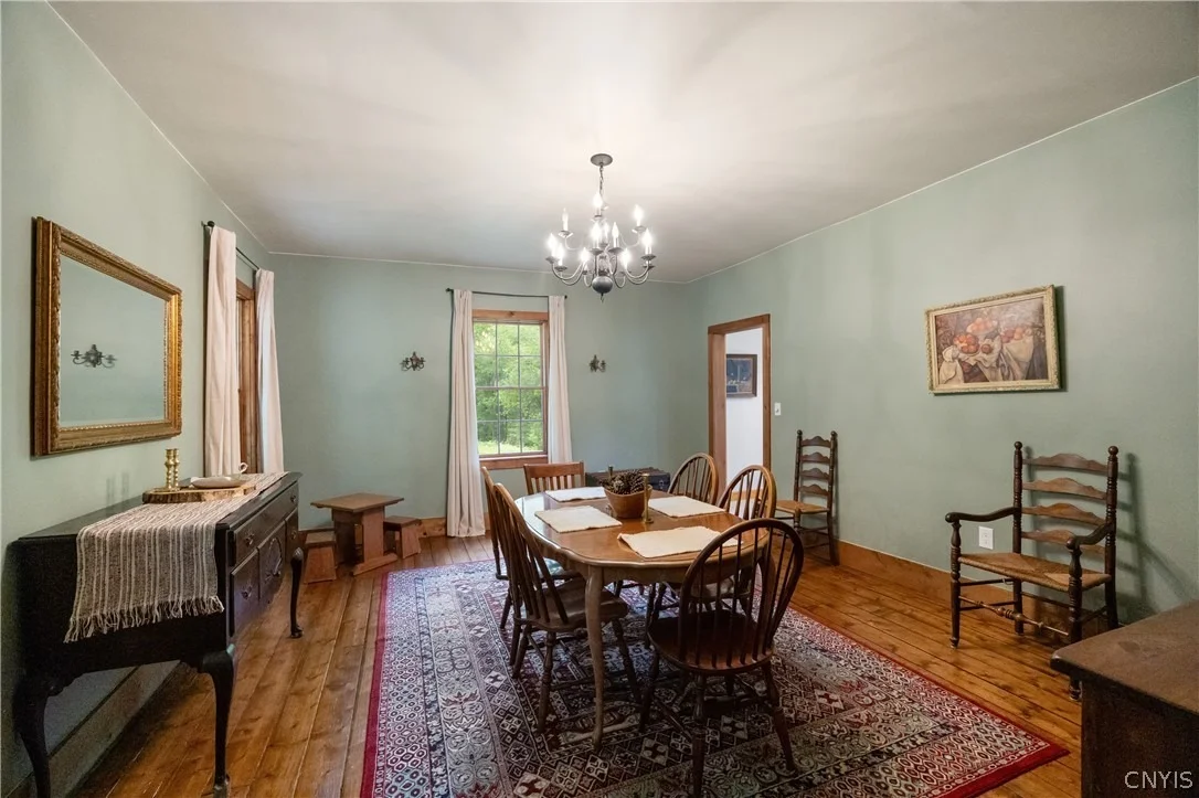 Photo of 891 River Road