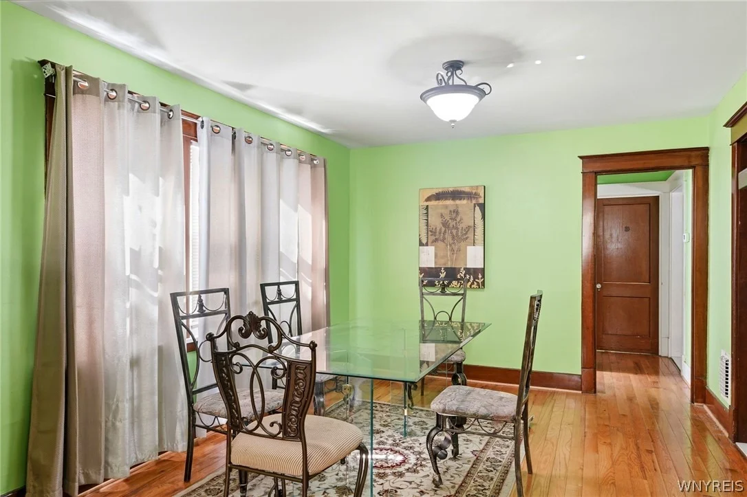 Photo of 434 Highgate Avenue