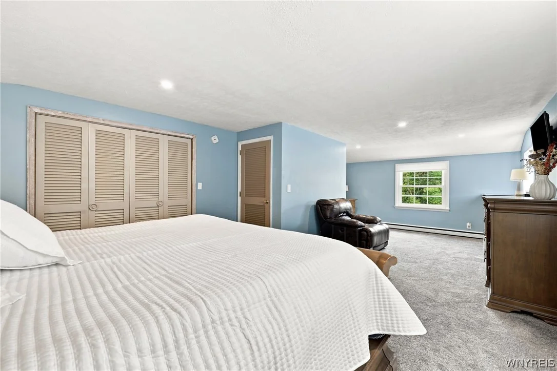 Photo of 8894 Woodview Drive