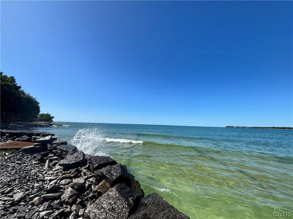 Photo of 11327 Rays Bay Rd