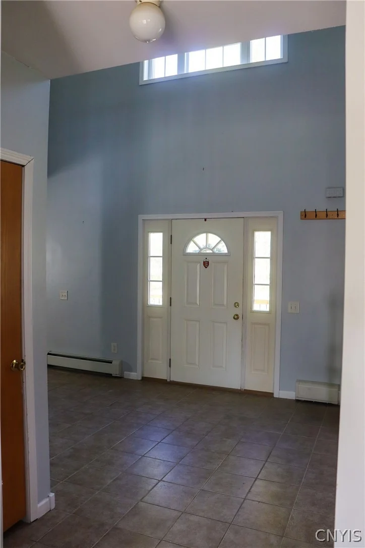 Photo of 1076 Curtiss Road