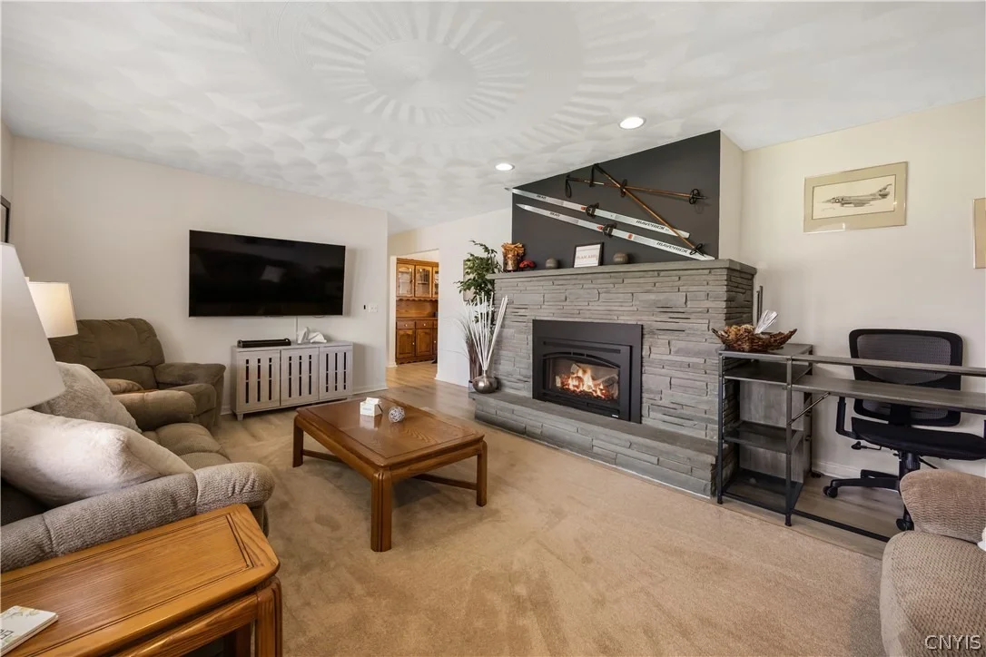 Photo of 282 Windfall Road