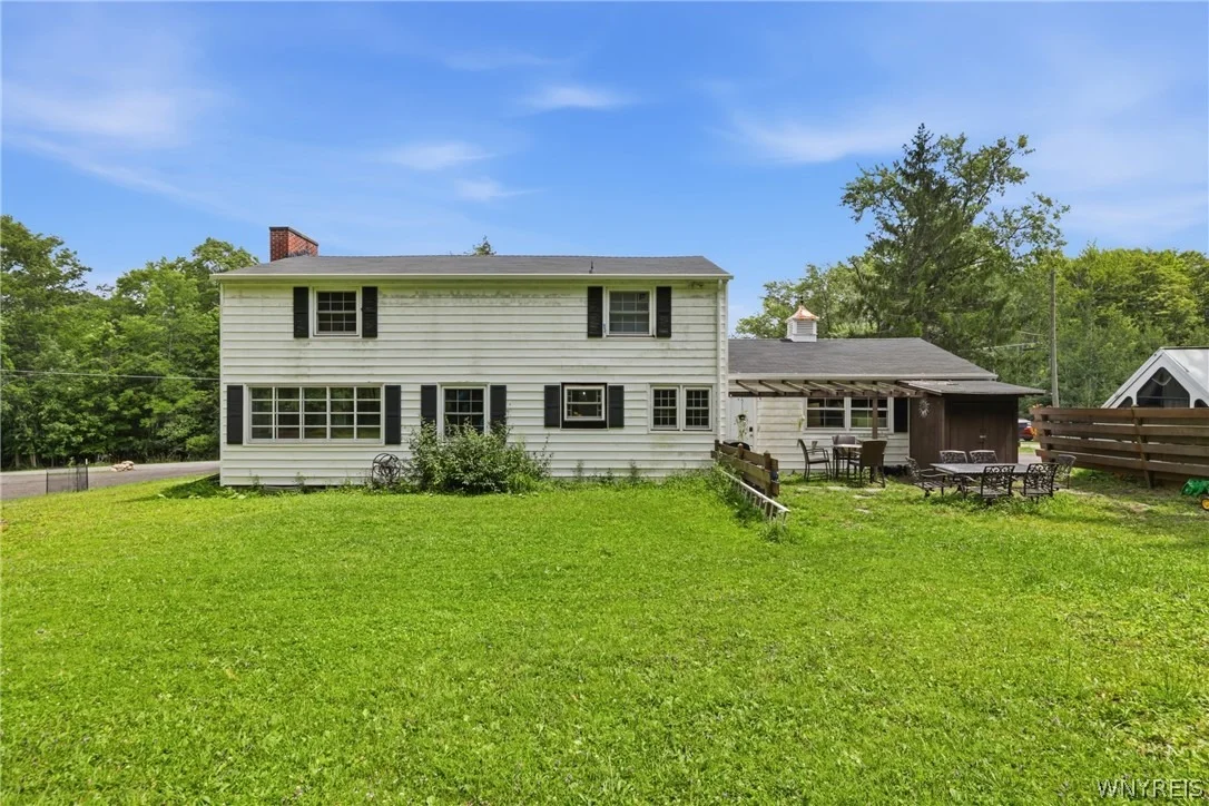 Photo of 8894 Woodview Drive
