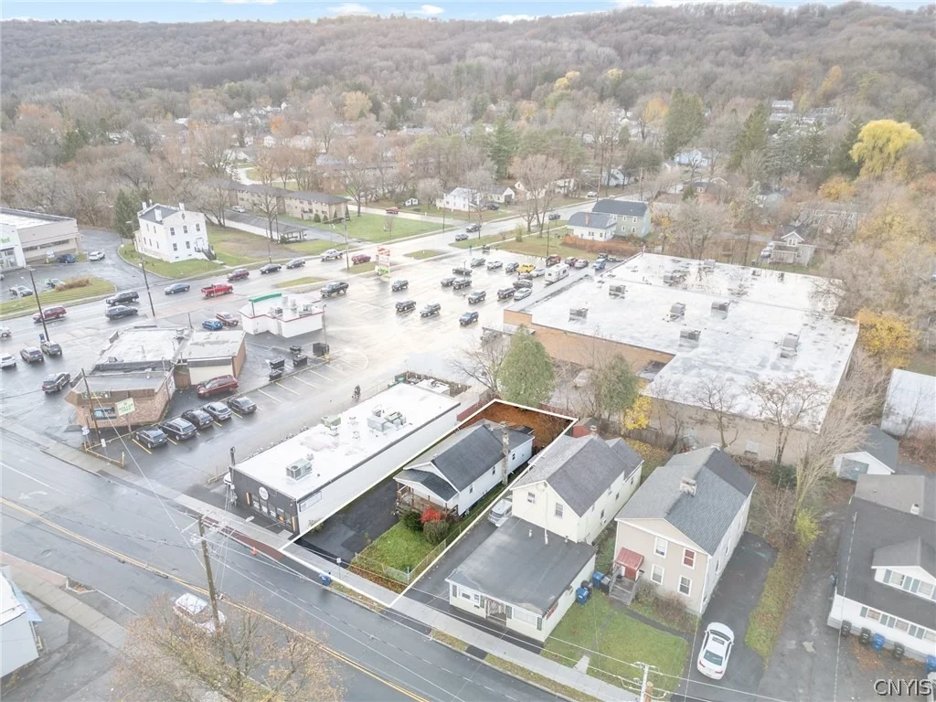 Photo of 1522 Valley Drive