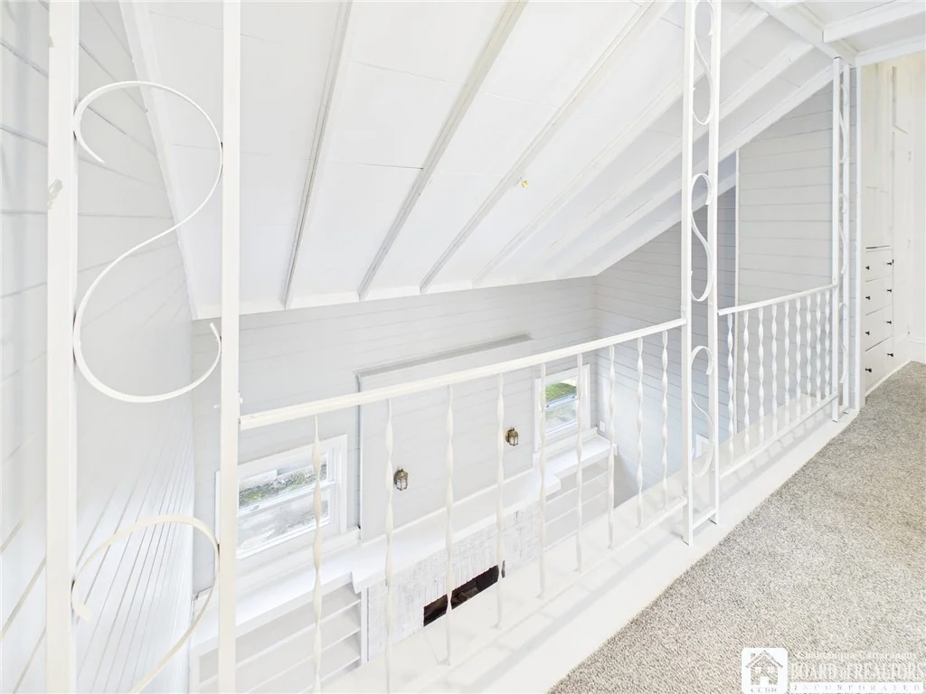 Photo of 330 Laurel Avenue