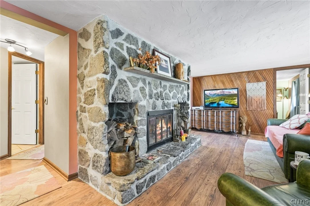 Photo of 11327 Rays Bay Rd
