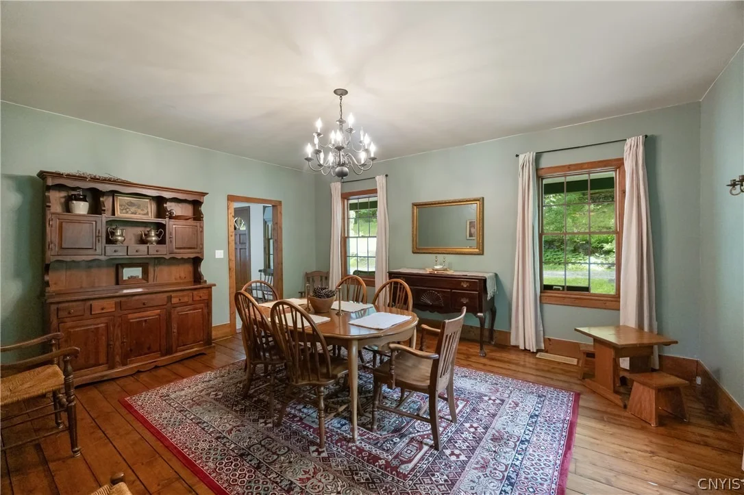 Photo of 891 River Road