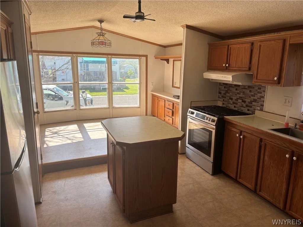 Photo of 1256 Ridgewood Drive