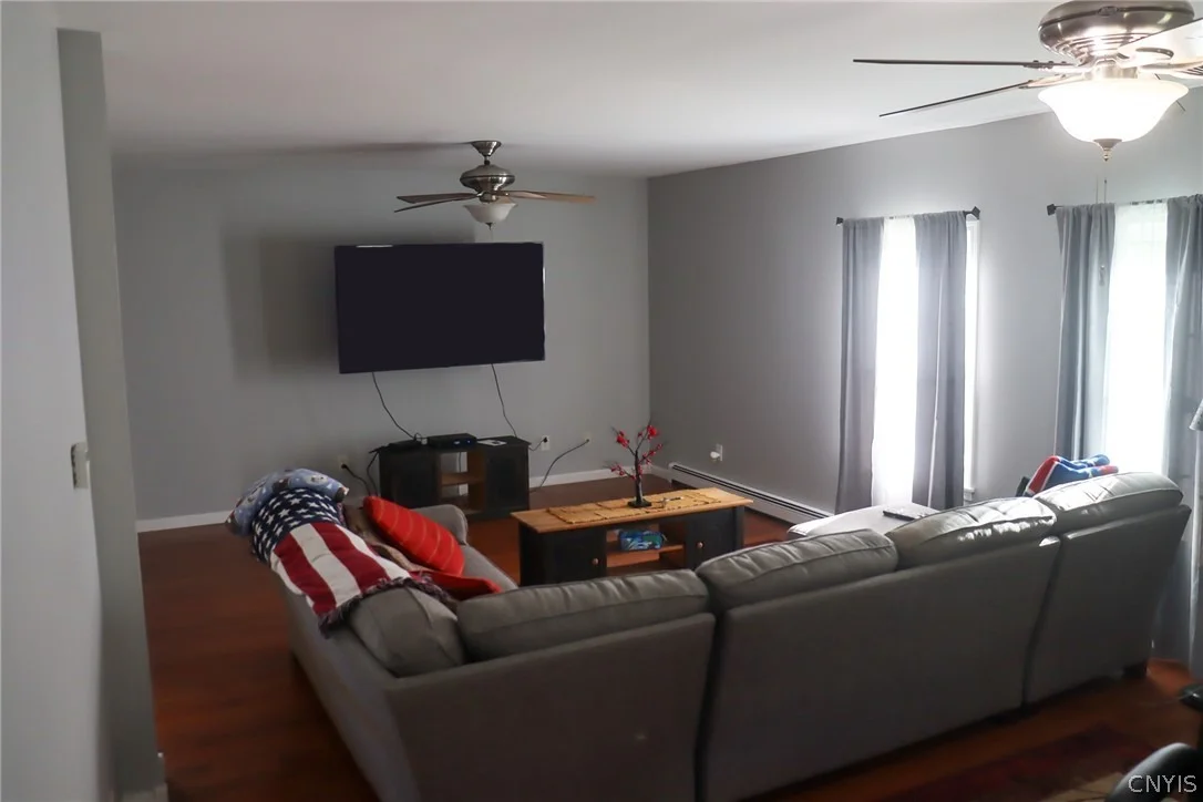 Photo of 1076 Curtiss Road