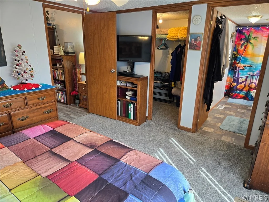 Photo of 1081 Ridgewood Drive