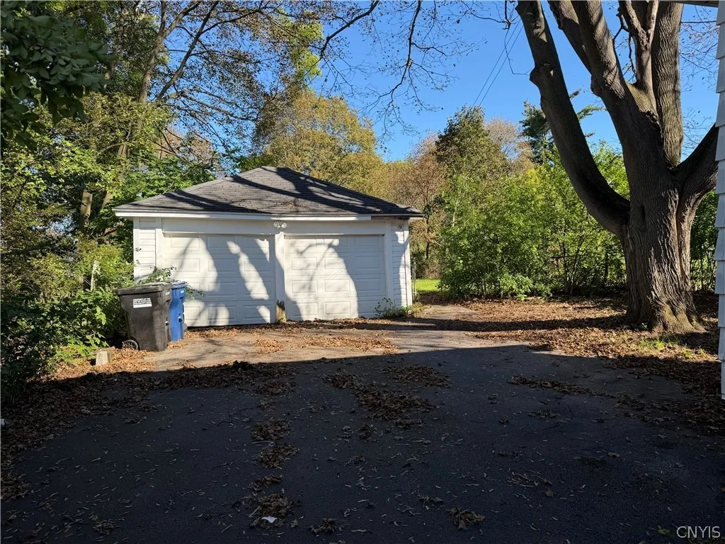 Photo of 1317 Northcliffe Road