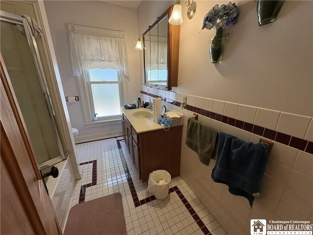 Photo of 131 S Clinton Street